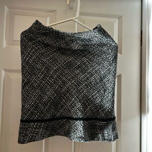 Lined size 0 gap skirt